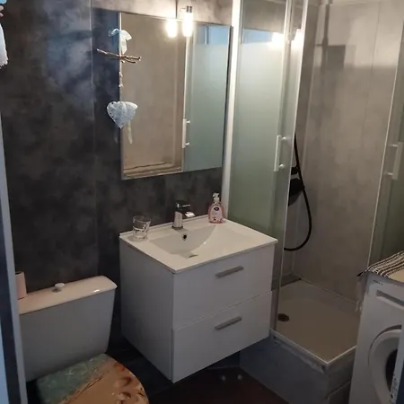 Les Raisins D'Or Appartement 4 Pers 1 Ch Piscine Parking Apartment Agde